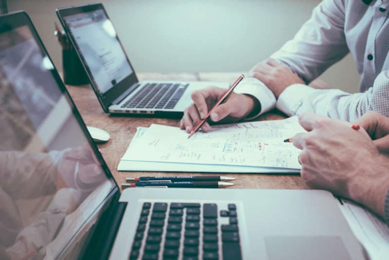 SaaS Starter Kits vs Custom Development: Which Is Better?